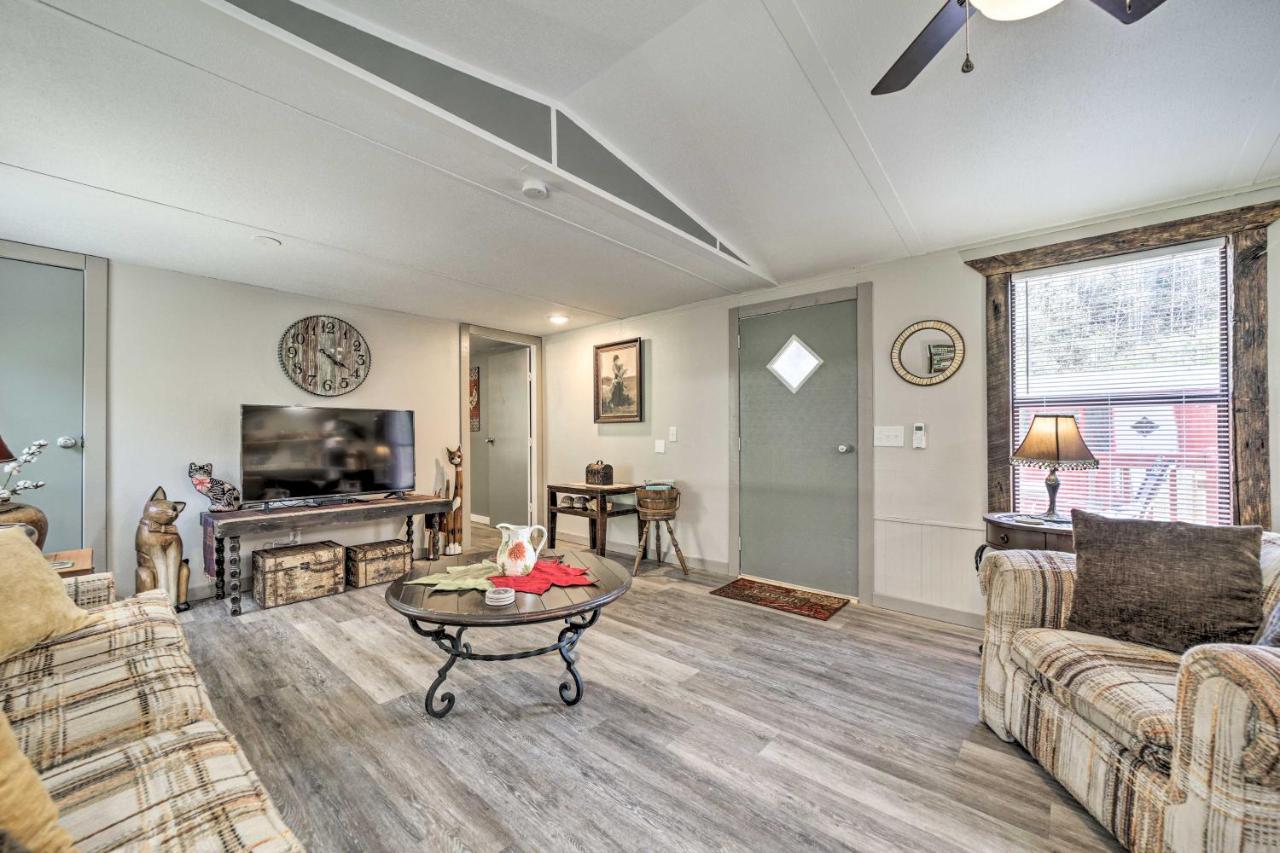Smoky Mountain Vacation Rental With Hot Tub And Kayaks 위티어 외부 사진