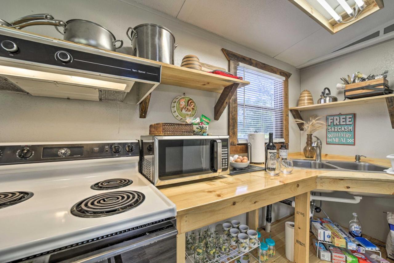 Smoky Mountain Vacation Rental With Hot Tub And Kayaks 위티어 외부 사진
