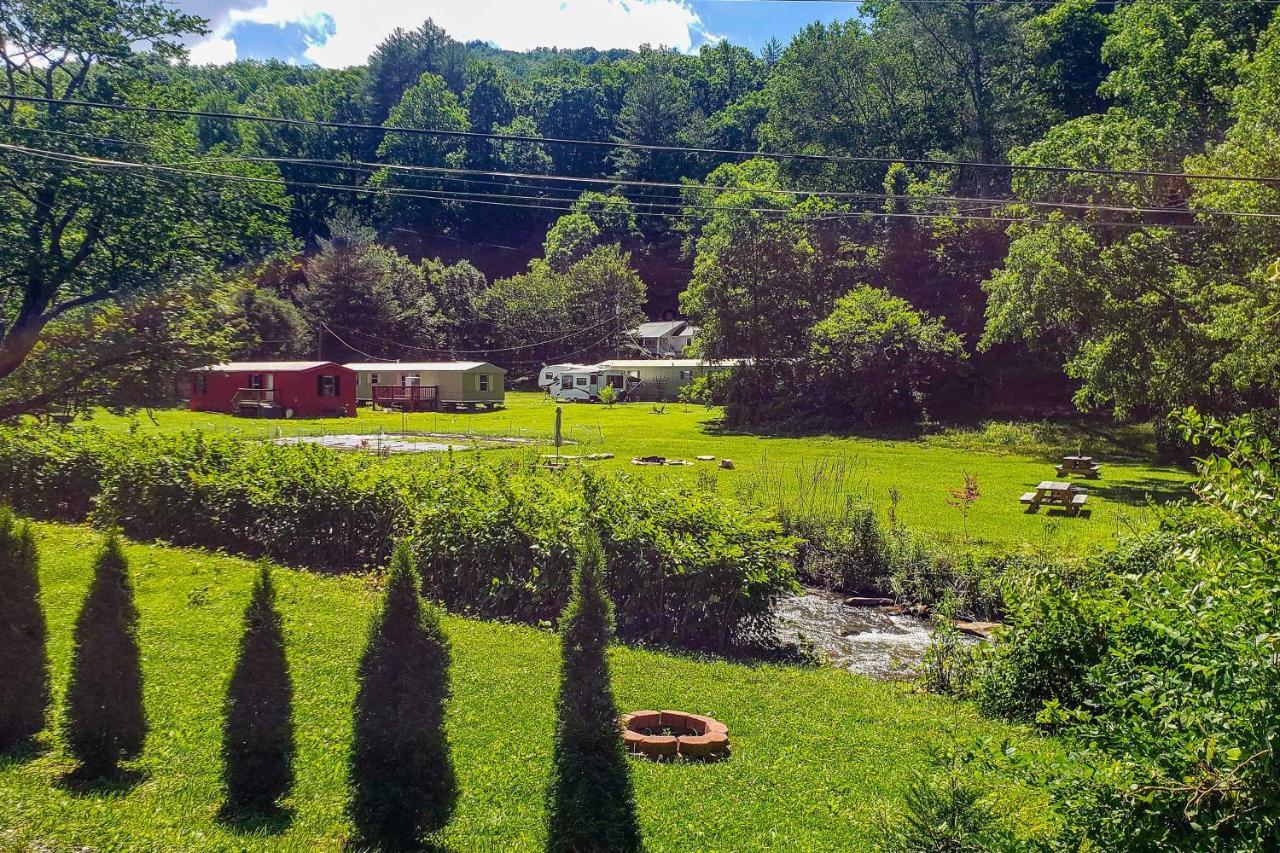 Smoky Mountain Vacation Rental With Hot Tub And Kayaks 위티어 외부 사진